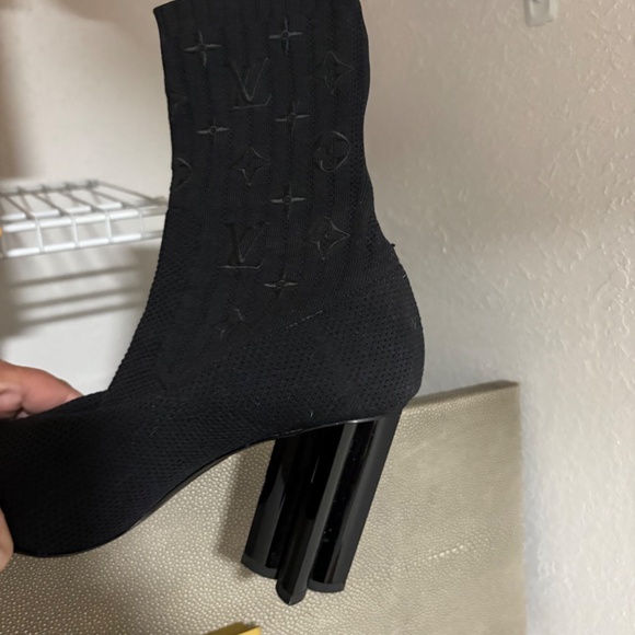 luis vuitton shoes - Picture 2 of 2